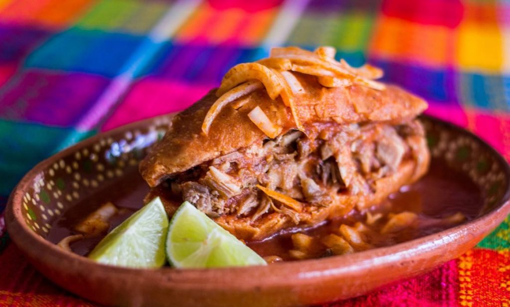 deliciosa torta ahogada de Guadalajara